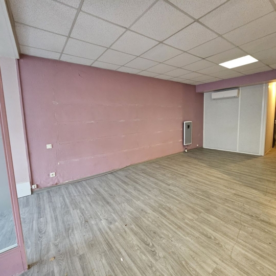  ICI-TERRAINS : Local / Bureau | BAGNOLS-SUR-CEZE (30200) | 51 m2 | 75 000 € 