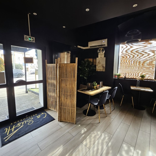  ICI-TERRAINS : Local / Bureau | BAGNOLS-SUR-CEZE (30200) | 47 m2 | 95 000 € 