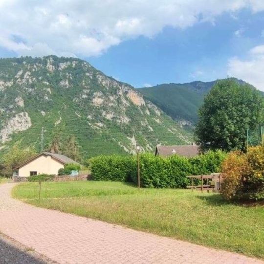  ICI-TERRAINS : Local / Bureau | BIELLE (64260) | 291 m2 | 26 500 € 