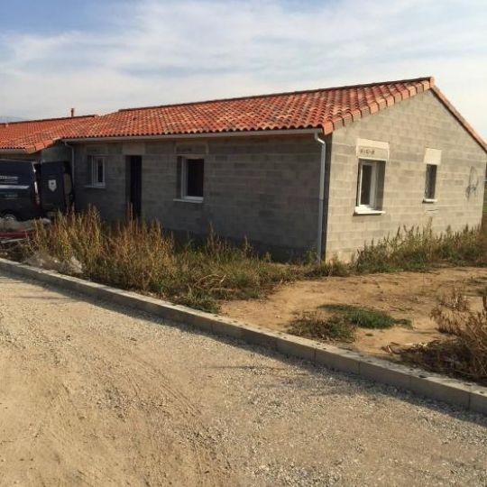 ICI-TERRAINS : Maison / Villa | SAINT-NAZAIRE (30200) | 75.00m2 | 135 650 € ICI-TERRAINS : Maison / Villa | SAINT-NAZAIRE (30200) | 75.00m2 | 135 650 €