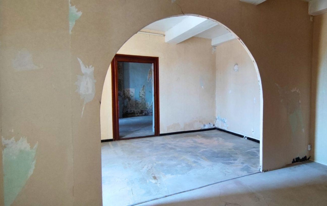ICI-TERRAINS : Appartement | BAGNOLS-SUR-CEZE (30200) | 60 m2 | 61 000 € 