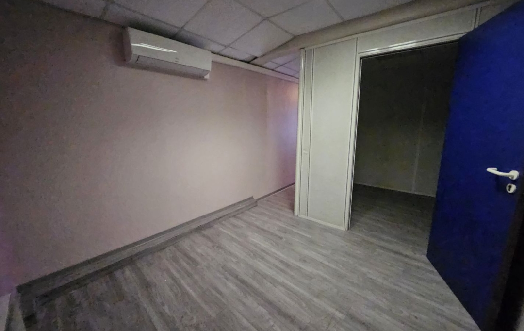 ICI-TERRAINS : Local / Bureau | BAGNOLS-SUR-CEZE (30200) | 51 m2 | 75 000 € 
