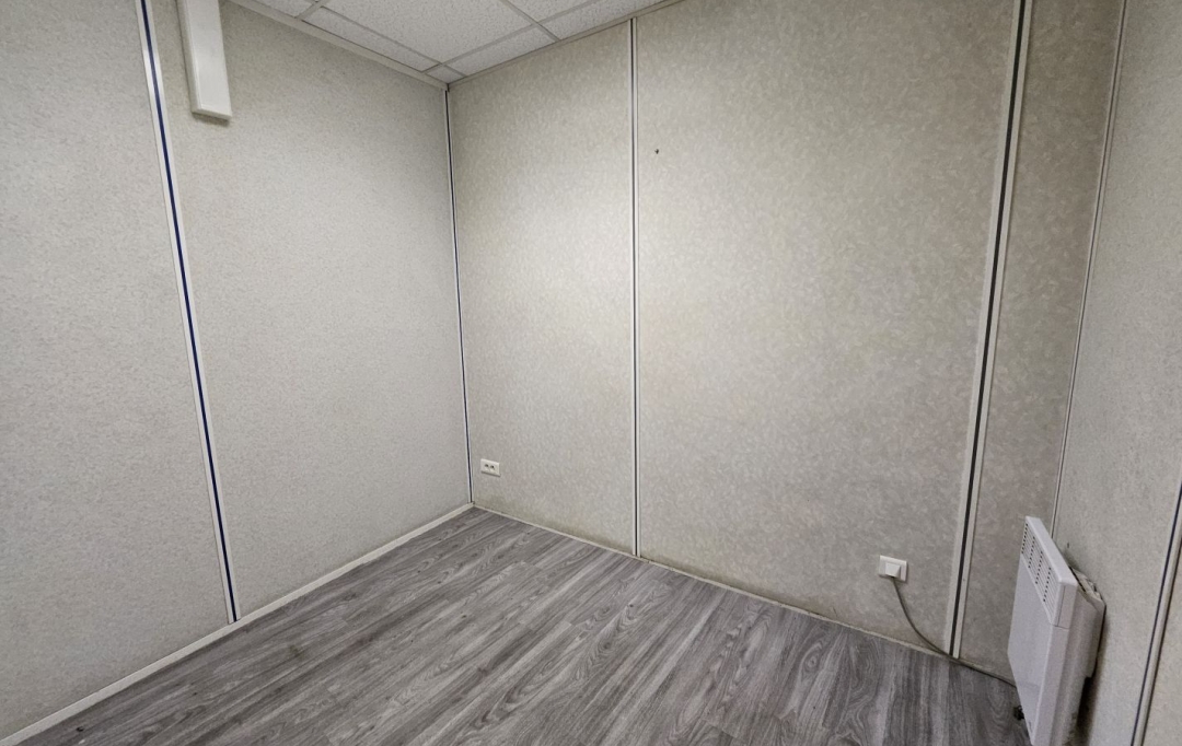 ICI-TERRAINS : Local / Bureau | BAGNOLS-SUR-CEZE (30200) | 51 m2 | 75 000 € 
