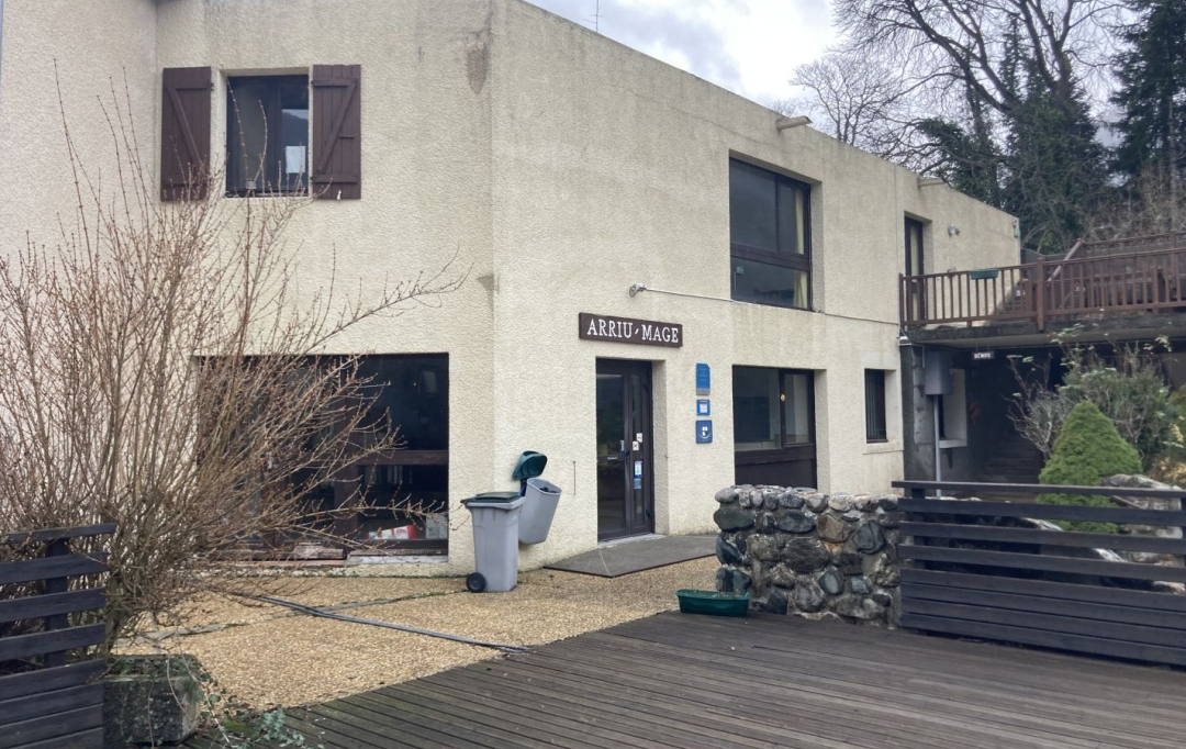 ICI-TERRAINS : Local / Bureau | BIELLE (64260) | 291 m2 | 26 500 € 