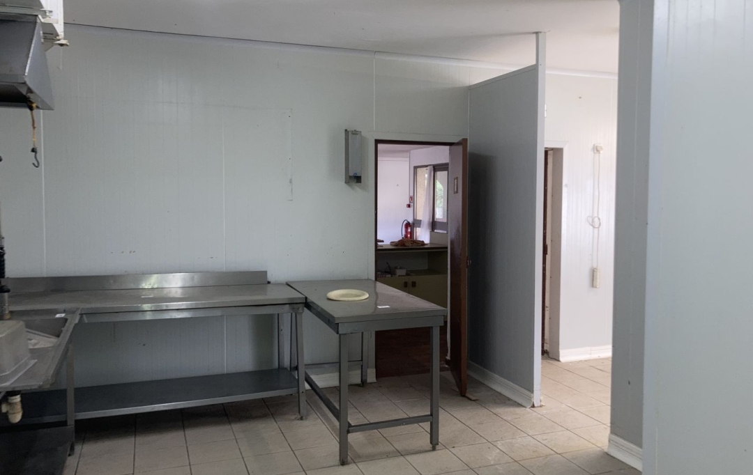 ICI-TERRAINS : Local / Bureau | BIELLE (64260) | 291 m2 | 26 500 € 