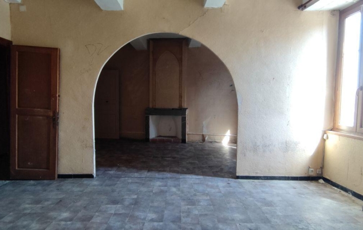  ICI-TERRAINS Immeuble | BAGNOLS-SUR-CEZE (30200) | 105 m2 | 110 000 € 