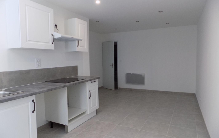 Studio SAINT-GERVAIS 30 m2 49 000 € Studio SAINT-GERVAIS 30 m2 49 000 €